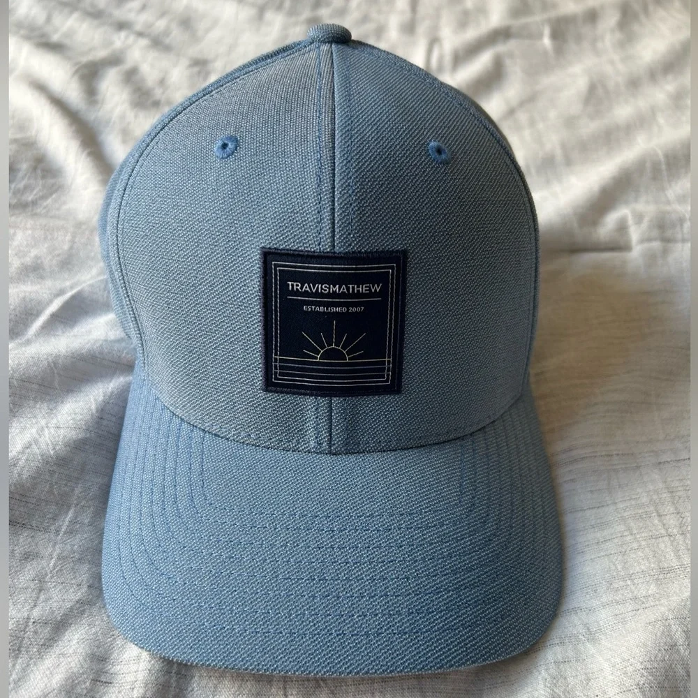 Travis Mathew Hat - Picture 1 of 4